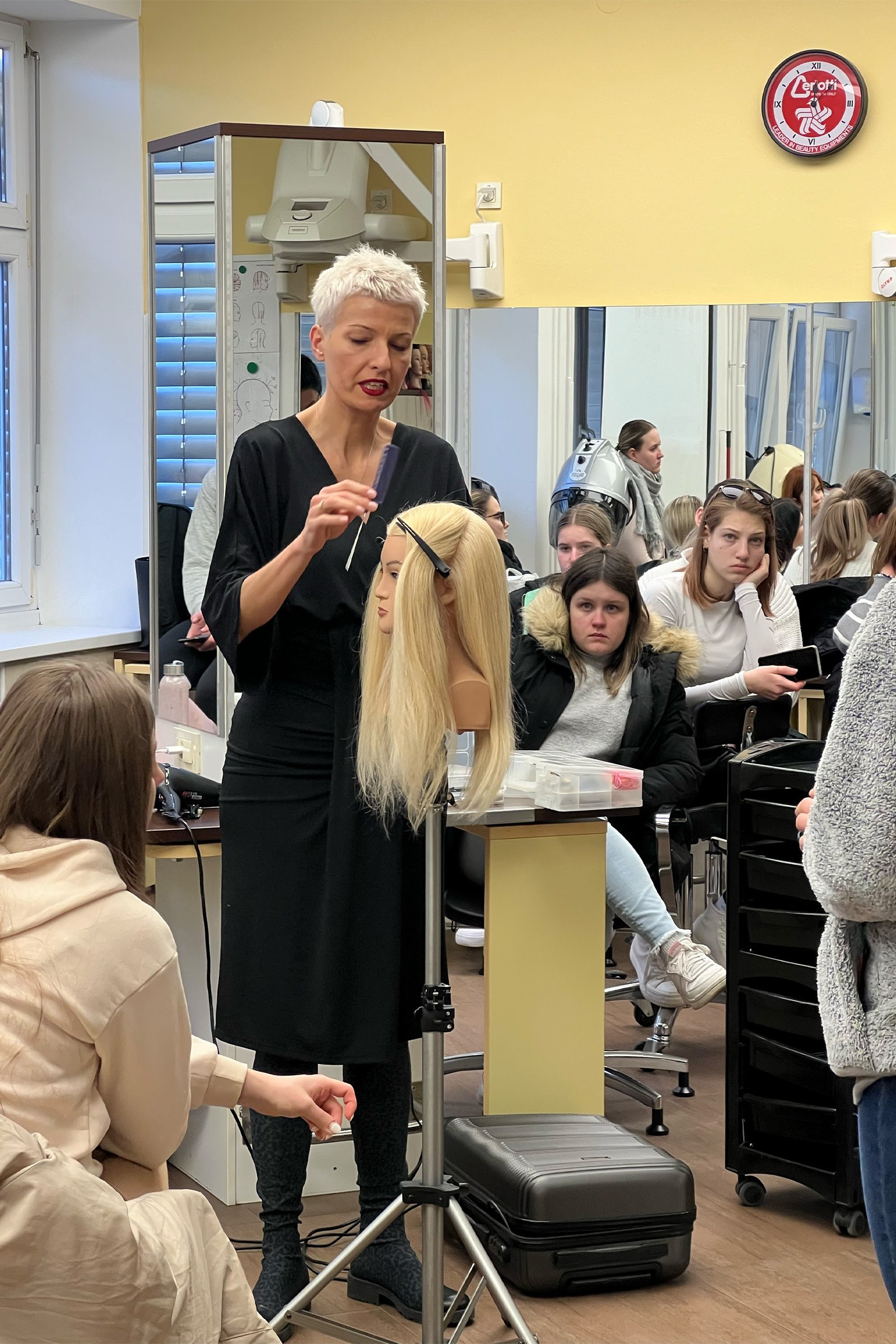 Content of professional practice in Tijana Ilic's salon