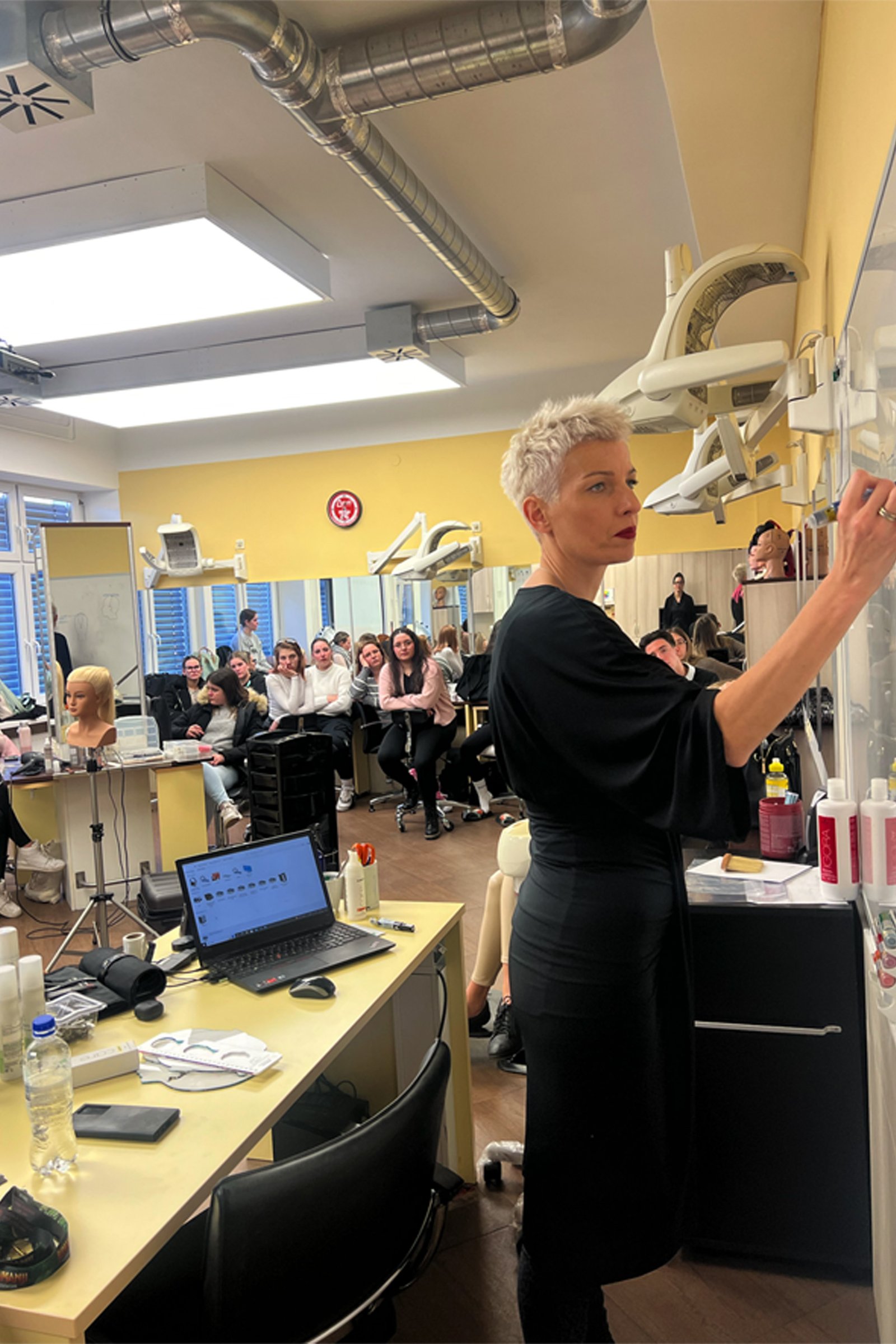 Long-term and continuous development of skills in Tijana Ilic's salon