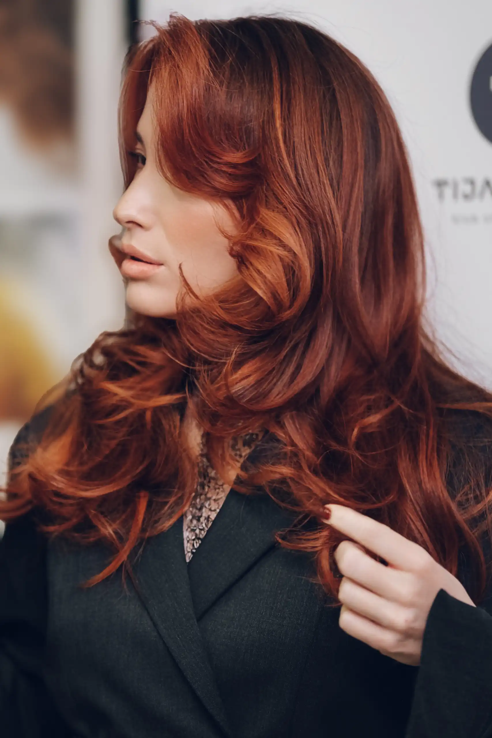 Graduated Haircut / Soft Shag — education gallery